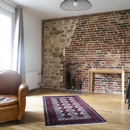 Superb Bright Apt In Buttes Chaumont